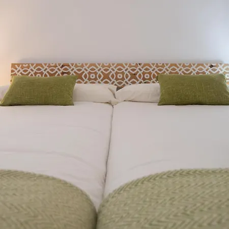 Malibu Playa * カディス